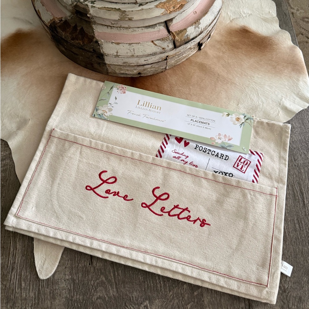 Brand NWT Love Letters Placemat Set of 4 Cream and Red